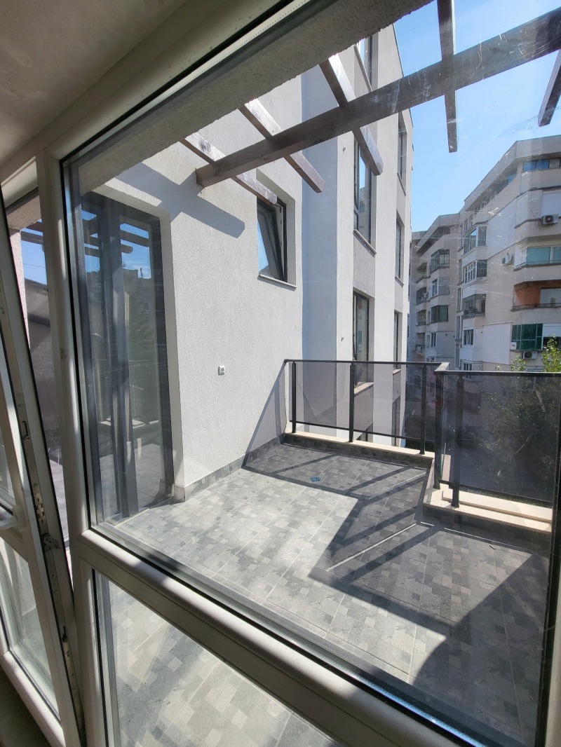 Продава МНОГОСТАЕН, гр. Плевен, Идеален център, снимка 15 - Апартаменти - 53252881