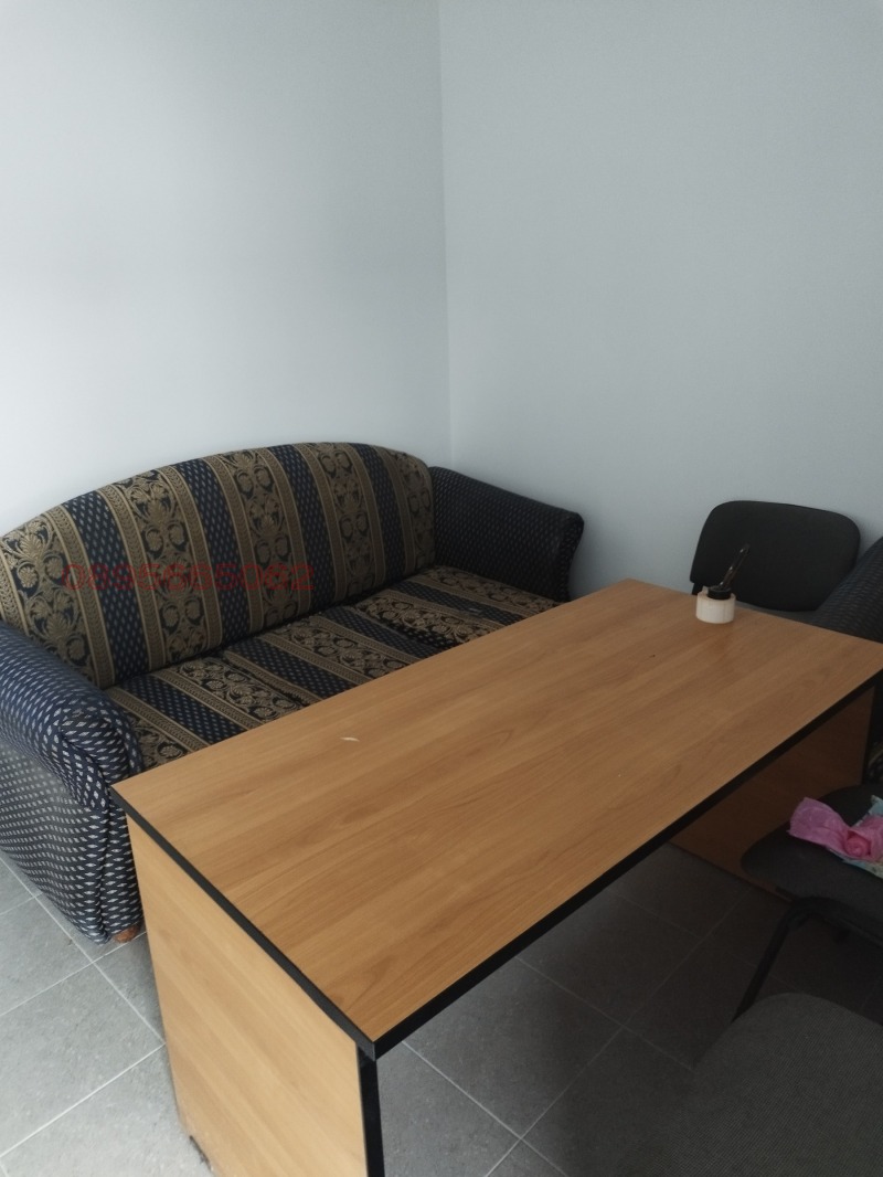 Продава ПРОМ. ПОМЕЩЕНИЕ, гр. Нови пазар, област Шумен, снимка 4 - Производствени сгради - 52572353