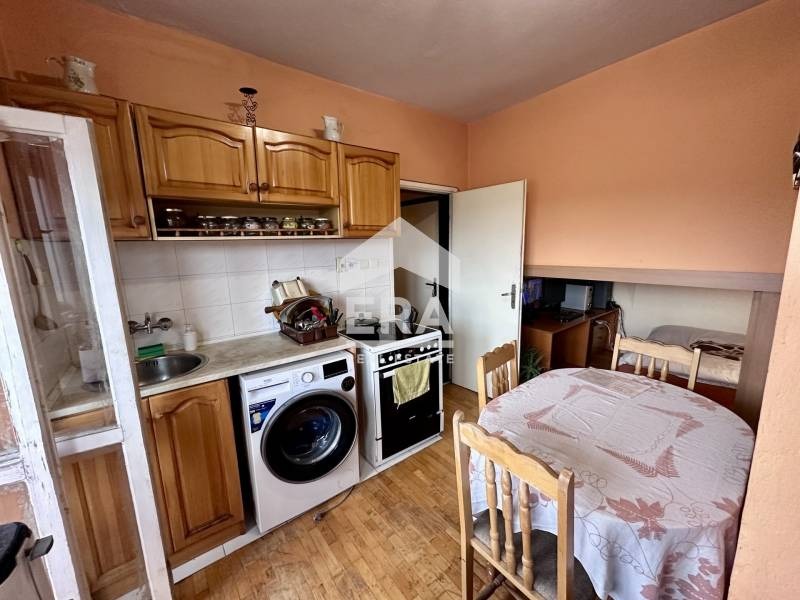 Продава 2-СТАЕН, град Велико Търново, Център • 49000 € / 95835.67 лв. • 77085779 1