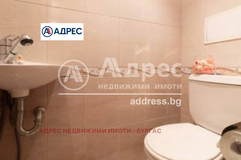 Продава МНОГОСТАЕН, гр. Бургас, Център, снимка 12 - Aпартаменти - 48796767