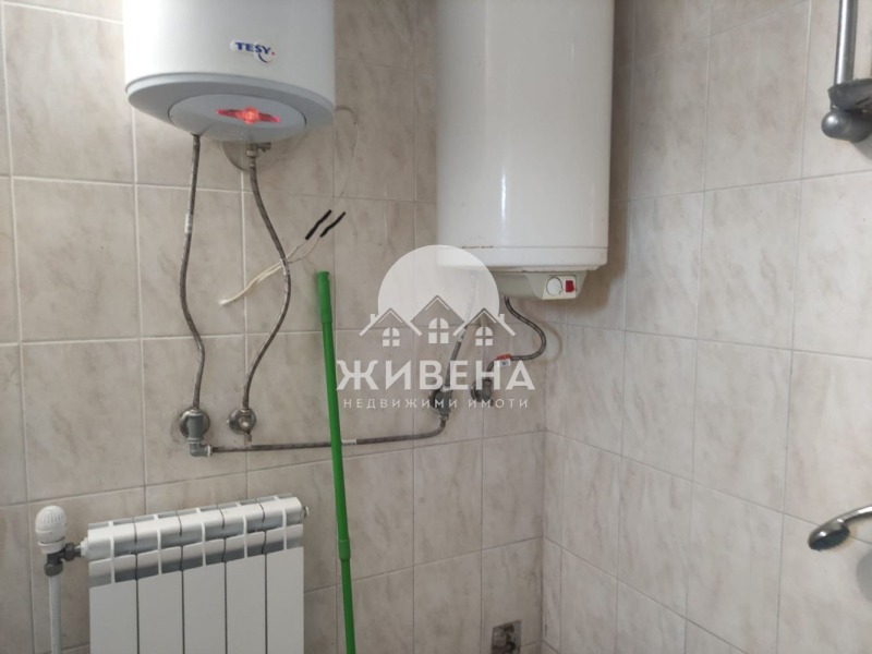 Продава КЪЩА, с. Хаджи Димитър, област Добрич, снимка 11 - Къщи - 47227266