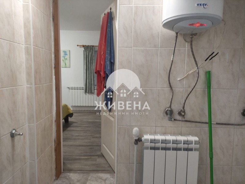 Продава КЪЩА, с. Хаджи Димитър, област Добрич, снимка 15 - Къщи - 47227266