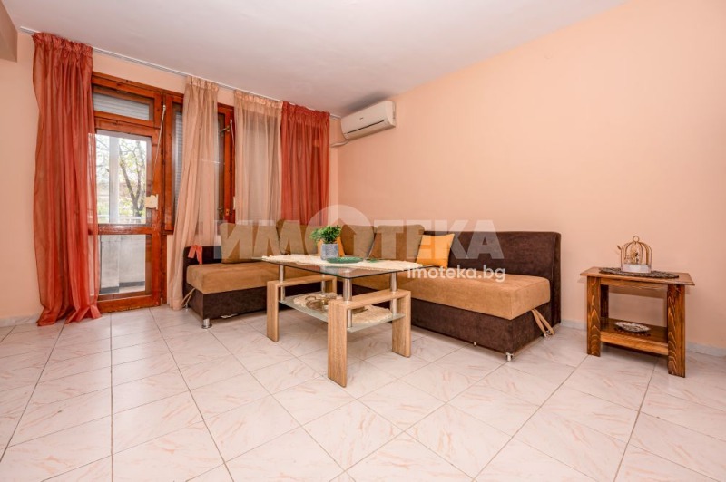 For Sale  1 bedroom Plovdiv , Tsentar , 76 sq.m | 42674741
