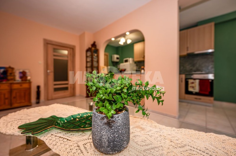 For Sale  1 bedroom Plovdiv , Tsentar , 76 sq.m | 42674741 - image [2]