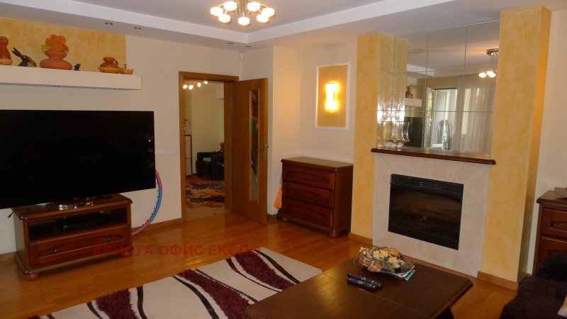 En venta  2 dormitorios Sofia , Meditsinska akademiya , 90 metros cuadrados | 80166157