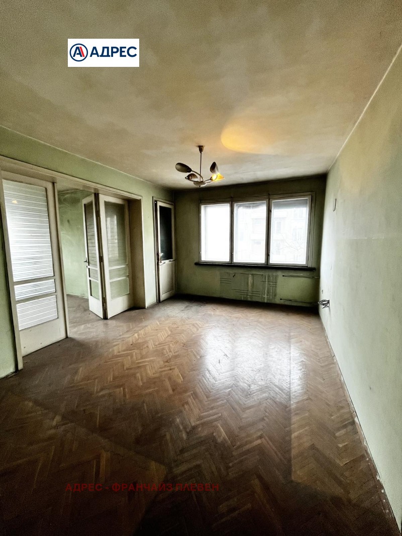 Продава 3-СТАЕН, гр. Плевен, Идеален център