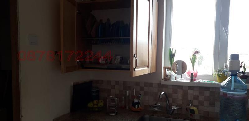 Продава ЕТАЖ ОТ КЪЩА, гр. Разград, Варош, снимка 10 - Етаж от къща - 52779322
