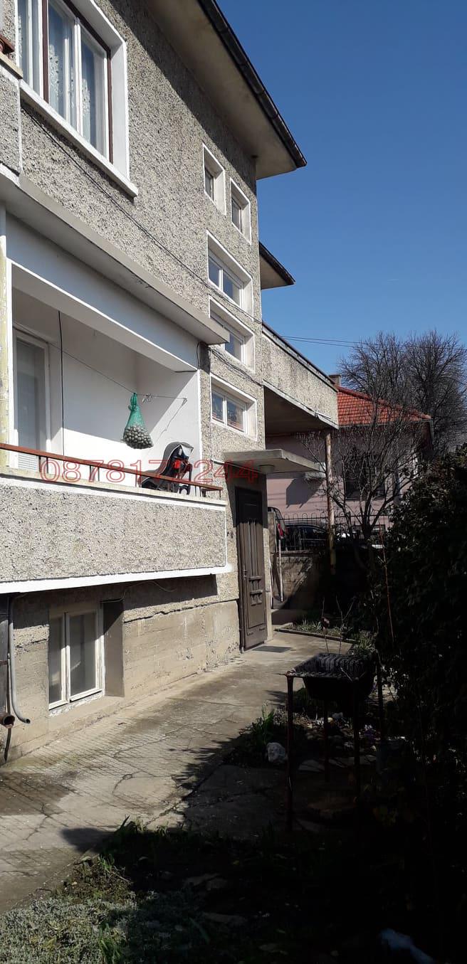 Продава ЕТАЖ ОТ КЪЩА, гр. Разград, Варош, снимка 3 - Етаж от къща - 52779322