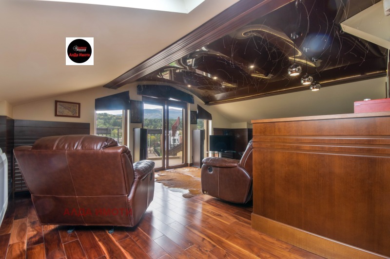 Продава КЪЩА, гр. София, м-т Детски град, снимка 12 - Къщи - 51941360