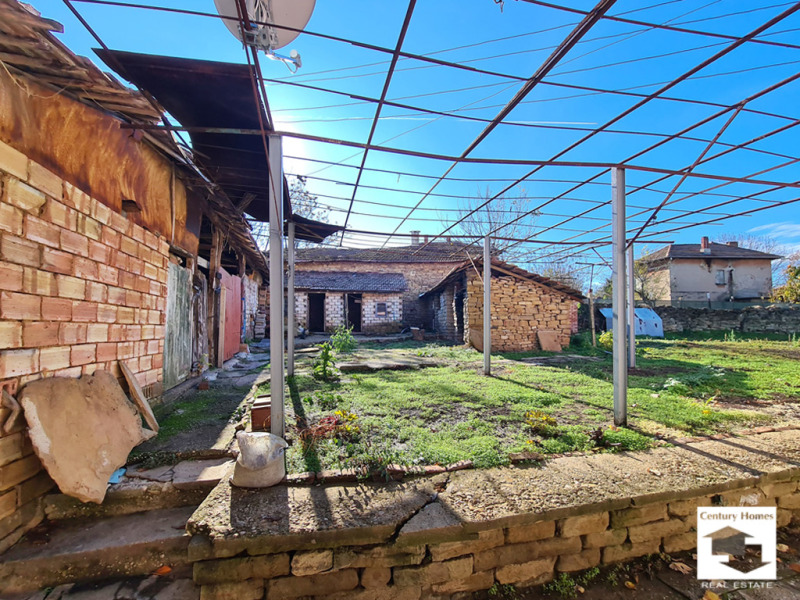 Продава КЪЩА, с. Дъскот, област Велико Търново, снимка 13 - Къщи - 52403561