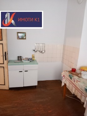 Обява продава 2-стаен, град Перник, Изток