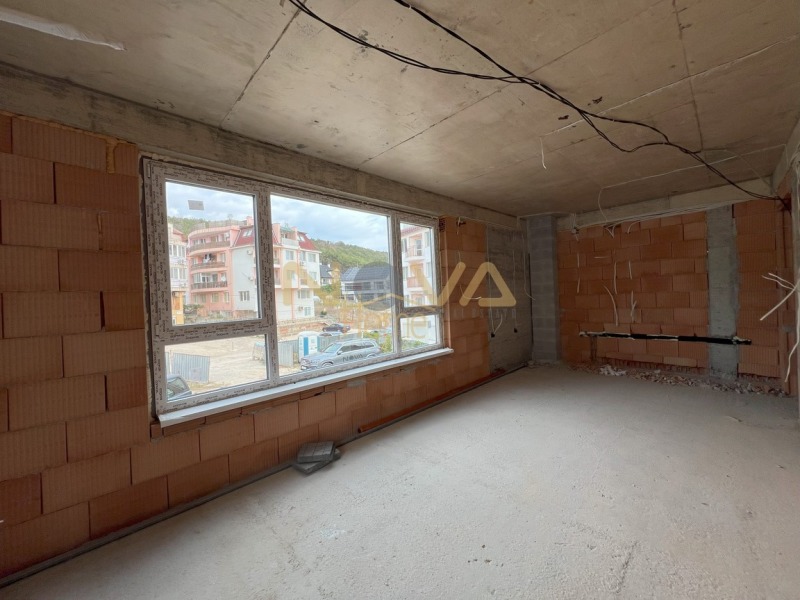 En venta  1 dormitorio Varna , Vinitsa , 77 metros cuadrados | 28020174 - imagen [4]