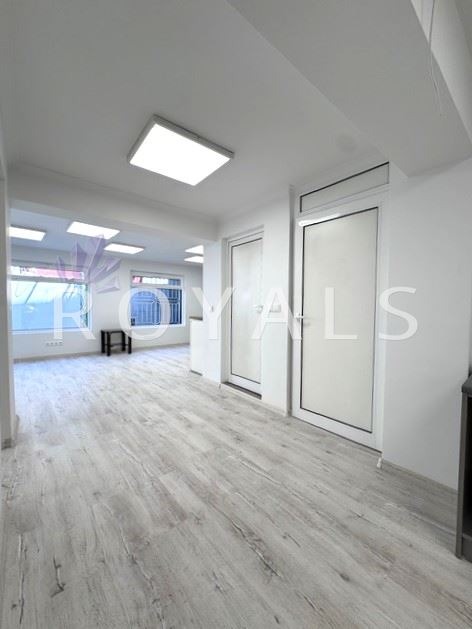 Продава ОФИС, гр. Варна, Колхозен пазар, снимка 7 - Офиси - 53950742