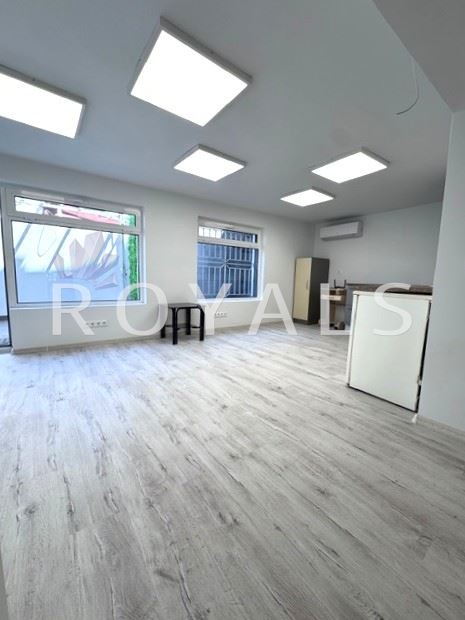 Продава ОФИС, гр. Варна, Колхозен пазар