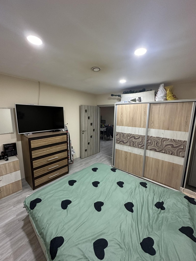 Продава КЪЩА, с. Царев брод, област Шумен, снимка 12 - Къщи - 53096182