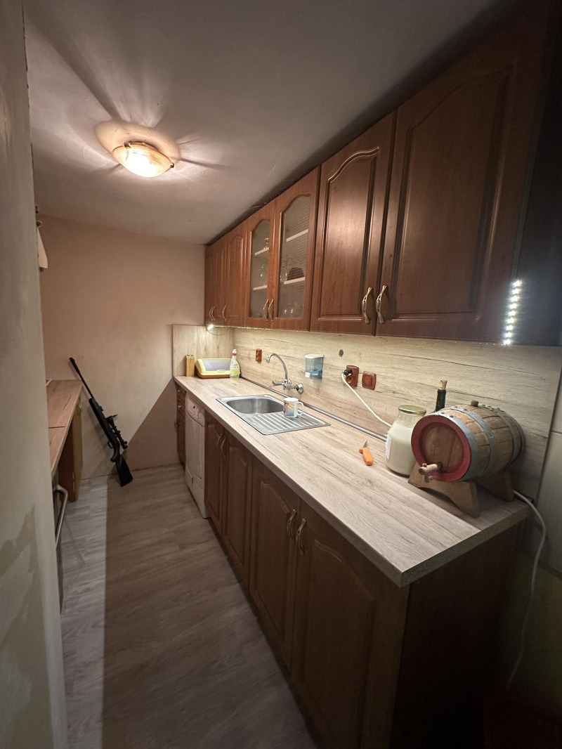 Продава КЪЩА, с. Царев брод, област Шумен, снимка 10 - Къщи - 53096182