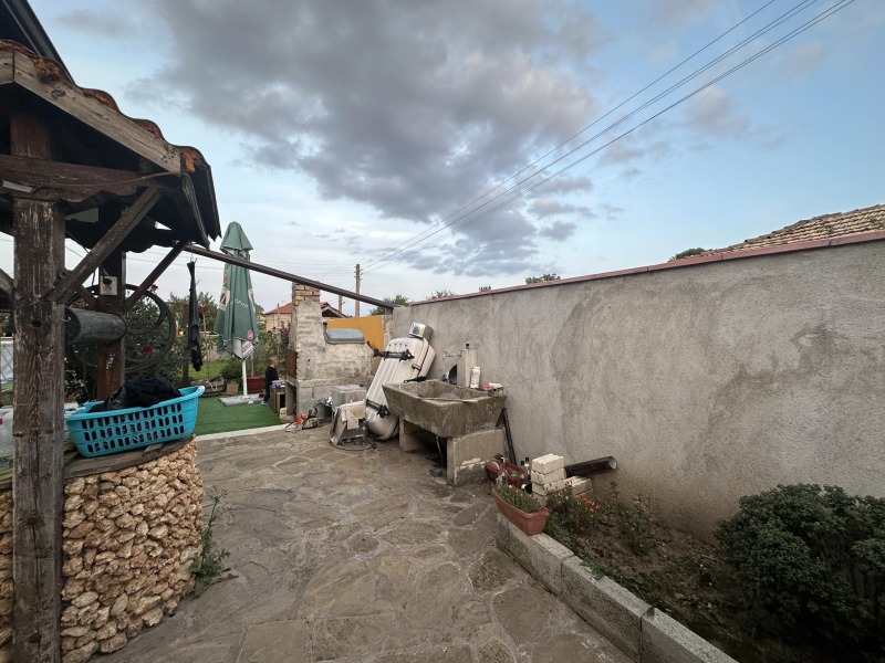 Продава КЪЩА, с. Царев брод, област Шумен, снимка 2 - Къщи - 53096182