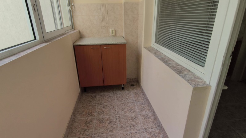 Продава  3-стаен град Русе , Възраждане , 98 кв.м | 76173815 - изображение [16]