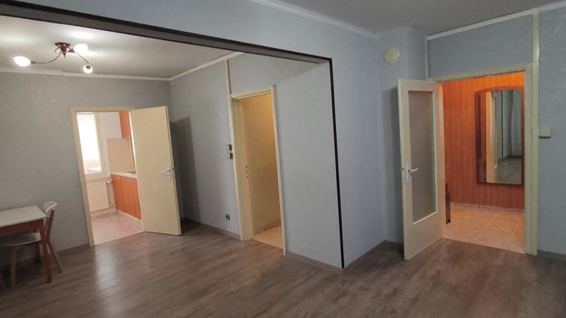 Продава  3-стаен град Русе , Възраждане , 98 кв.м | 76173815 - изображение [5]