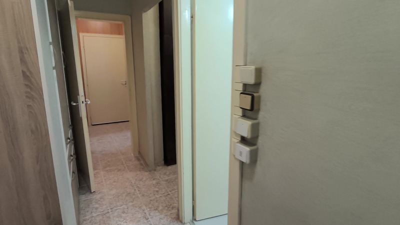Продава  3-стаен град Русе , Възраждане , 98 кв.м | 76173815 - изображение [11]