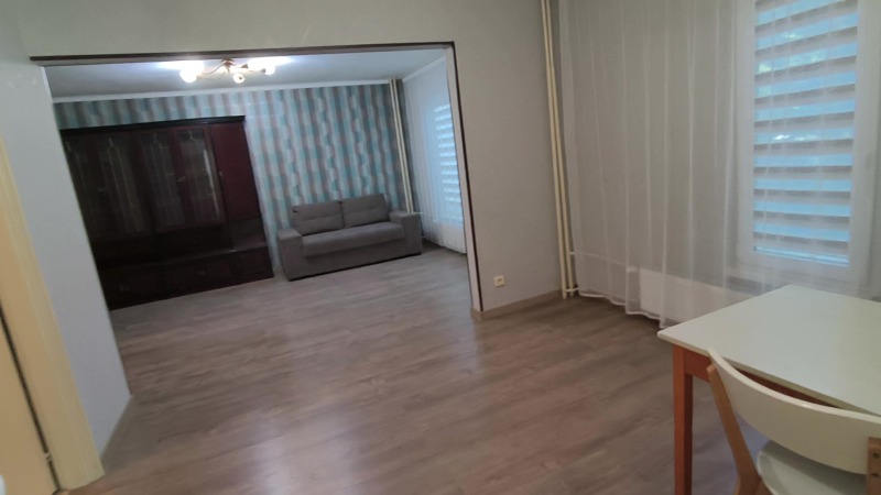 Продава  3-стаен град Русе , Възраждане , 98 кв.м | 76173815 - изображение [6]