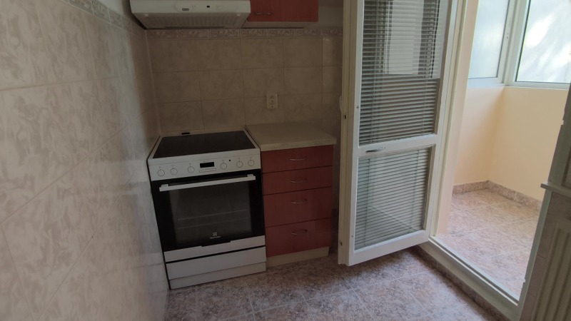 Продава  3-стаен град Русе , Възраждане , 98 кв.м | 76173815 - изображение [15]