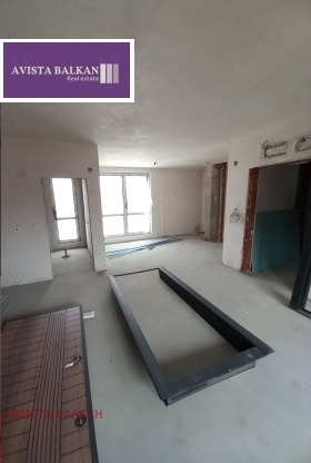 3+ camere da letto Tsentar, Sofia 6