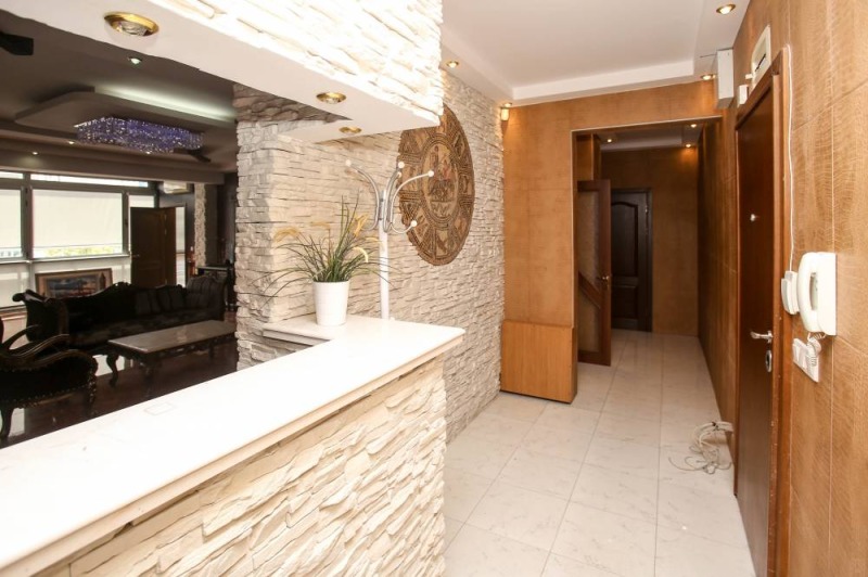 Продаја  2 спаваће собе Софија , Студентски град , 152 м2 | 18399561 - слика [12]