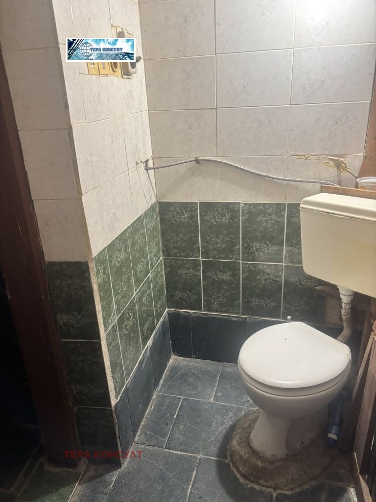 Продава КЪЩА, с. Дебнево, област Ловеч, снимка 13 - Къщи - 55555128