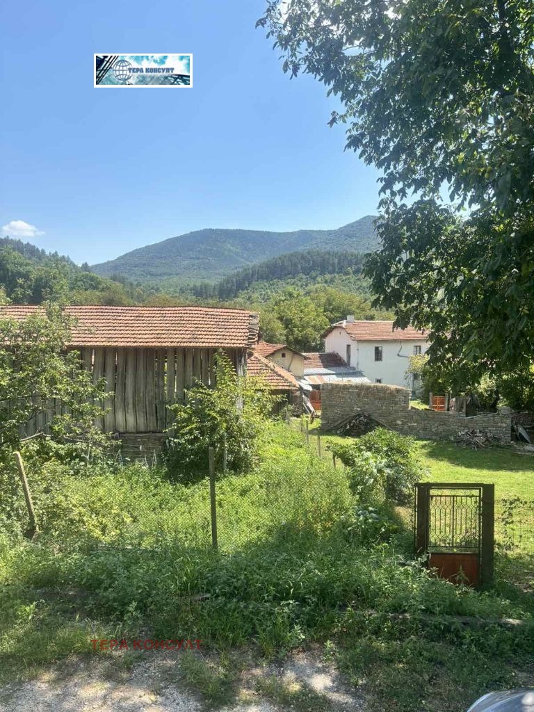 Продава КЪЩА, с. Дебнево, област Ловеч