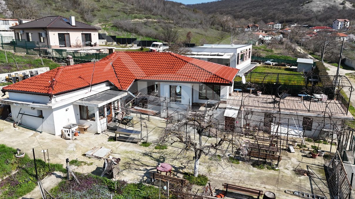 Продава КЪЩА, с. Кипра, област Варна, снимка 9 - Къщи - 54034775