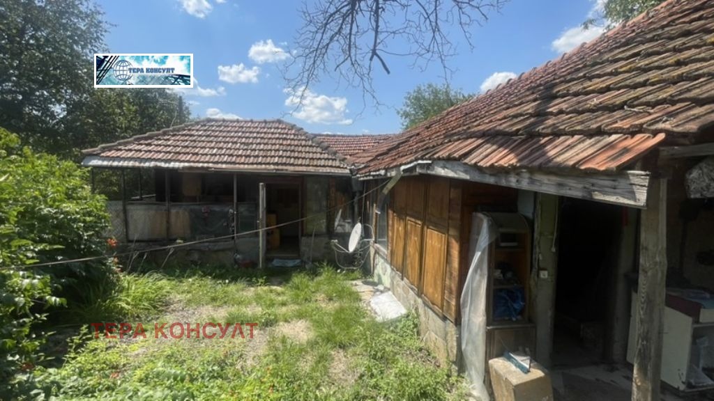Продава КЪЩА, с. Дебнево, област Ловеч, снимка 3 - Къщи - 55555128