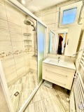 Продава  Етаж от къща град Русе , Дружба 1 , 178 кв.м | 58447933 - изображение [15]