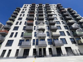 Üzlet Vazrazsdane 1, Varna