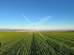 ПАРЦЕЛ, 805 m2