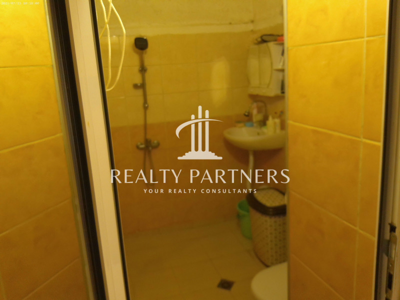 Продава  2-стаен град Перник , Тева , 67 кв.м | 66245360 - изображение [8]