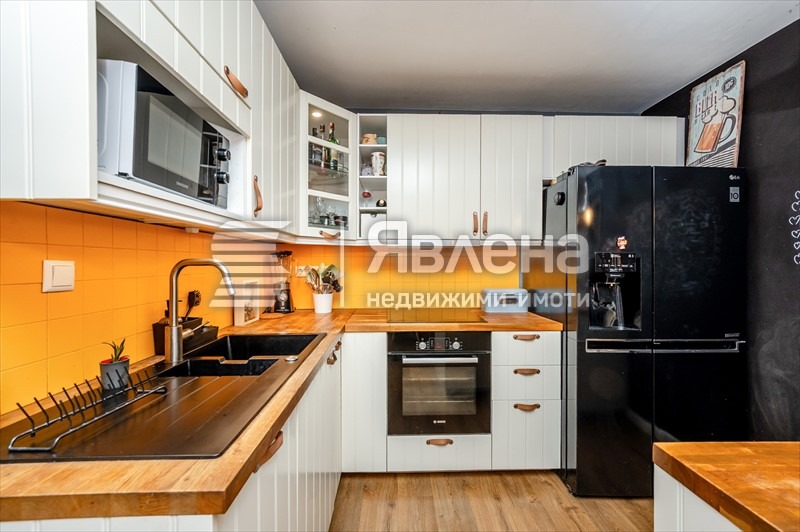 À venda  Mais de 3 quartos Sofia , Studentski grad , 130 m² | 96900904