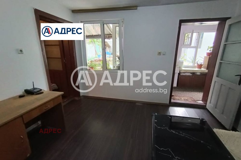 Продава КЪЩА, гр. Разград, Бели Лом, снимка 6 - Къщи - 47102438