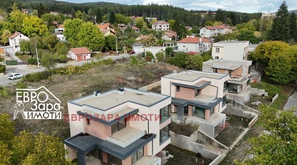 Продава КЪЩА, с. Старозагорски бани, област Стара Загора, снимка 2 - Къщи - 52132407