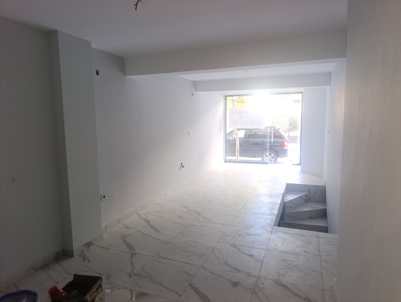 Продава МАГАЗИН, гр. Пловдив, Център, снимка 14 - Магазини - 52539469