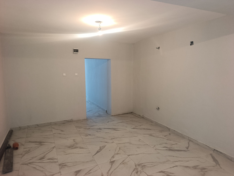 Продава МАГАЗИН, гр. Пловдив, Център, снимка 4 - Магазини - 52539469