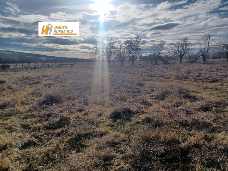 Продава ПАРЦЕЛ в област Велико Търново, гр. Лясковец - 3200 кв.м / 60 000 € » 117 349.80 лв., ИМОТИ ЙОРДАНОВ ЕООД