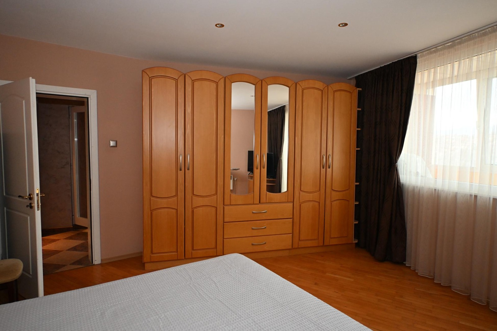 Продава 3-СТАЕН, гр. Перник, Център, снимка 8 - Апартаменти - 53896608