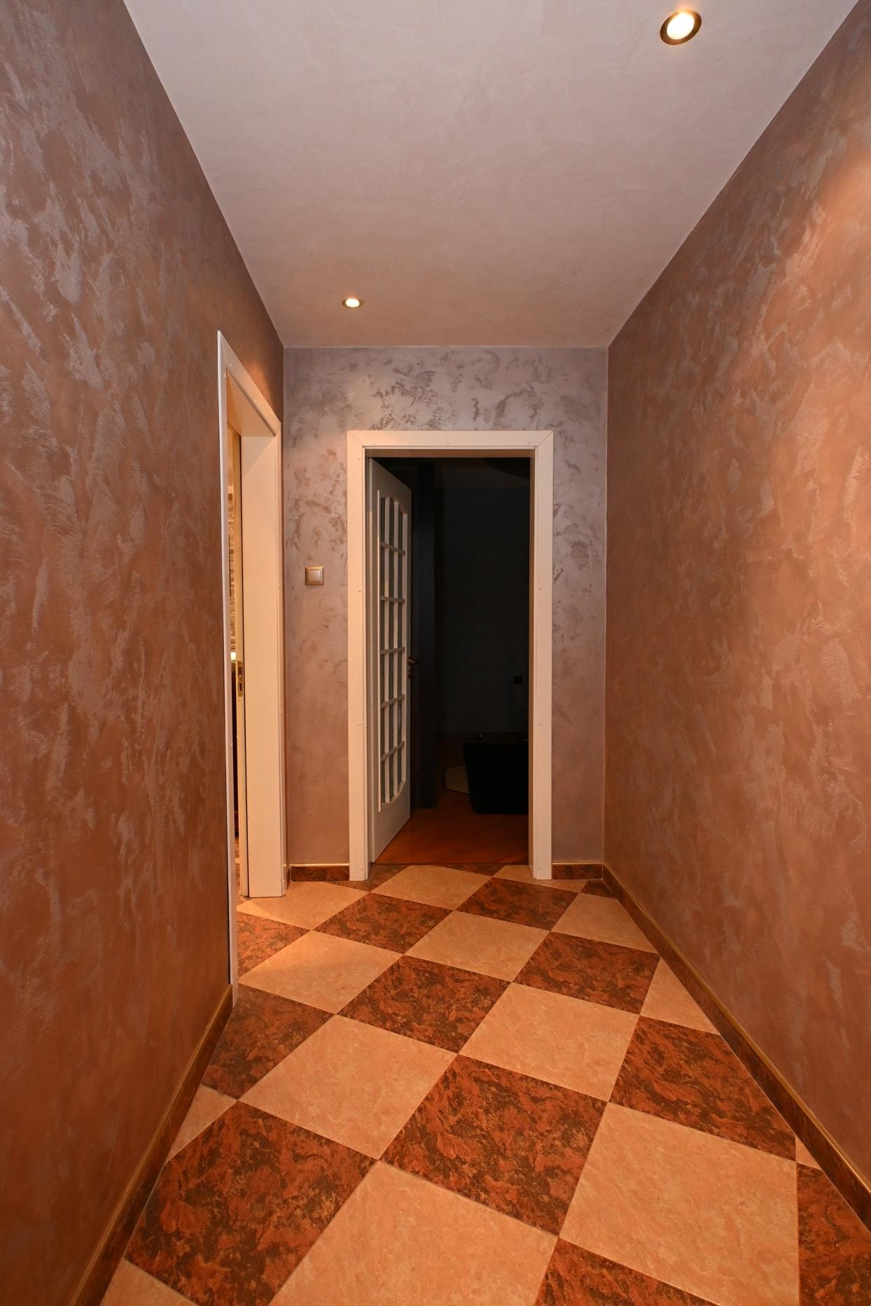 Продава 3-СТАЕН, гр. Перник, Център, снимка 13 - Апартаменти - 53896608