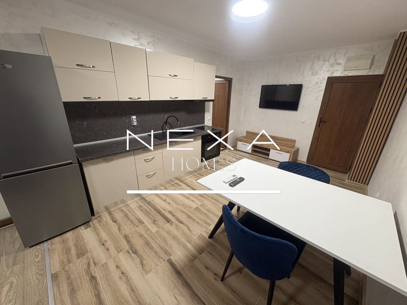 Продава 3-СТАЕН, гр. Варна, Бриз, снимка 1 - Апартаменти - 54447800