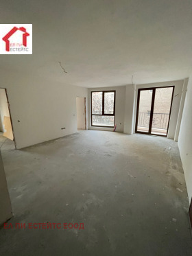 Продава 3-стаен град София Изток - [1] 