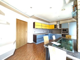 МНОГОСТАЕН, 180 m2
