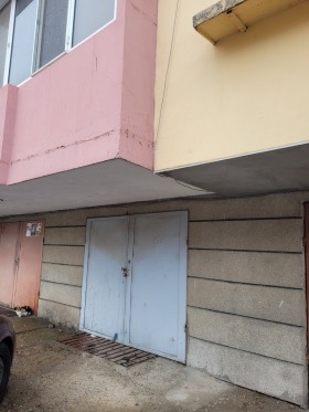 Garaż Szirok centar, Plewen