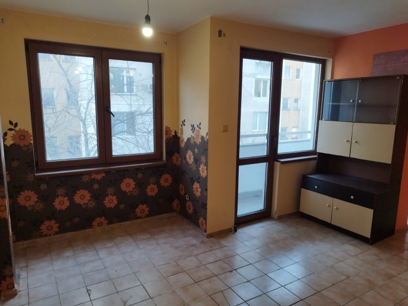 Продава  3-стаен град Варна , Зимно кино Тракия , 106 кв.м | 80760456