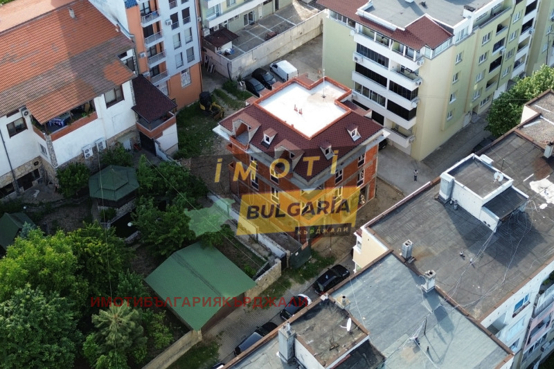 Продава  4-стаен град Кърджали , Възрожденци , 160 кв.м | 71210290 - изображение [3]